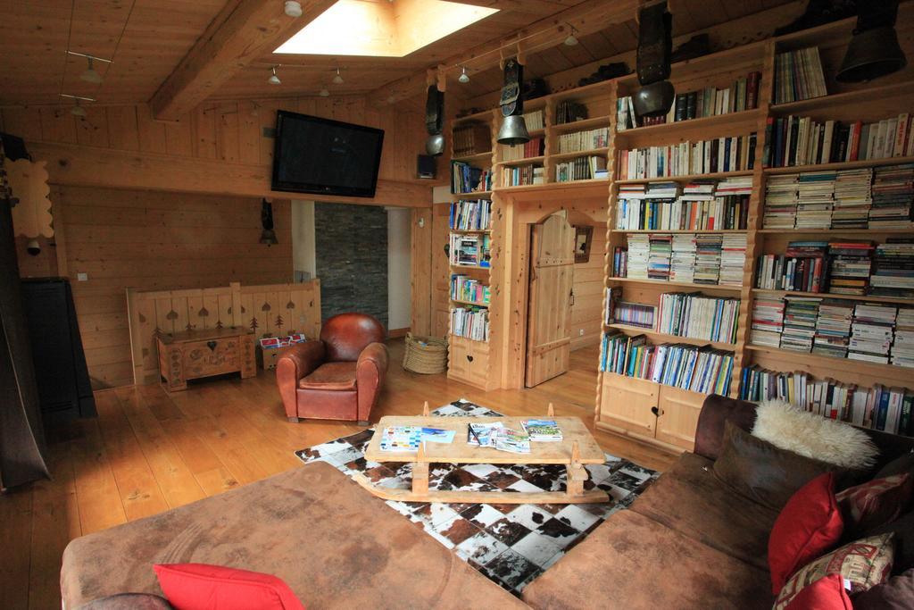 Chalet La Taniere De Groumff شامونكس الغرفة الصورة